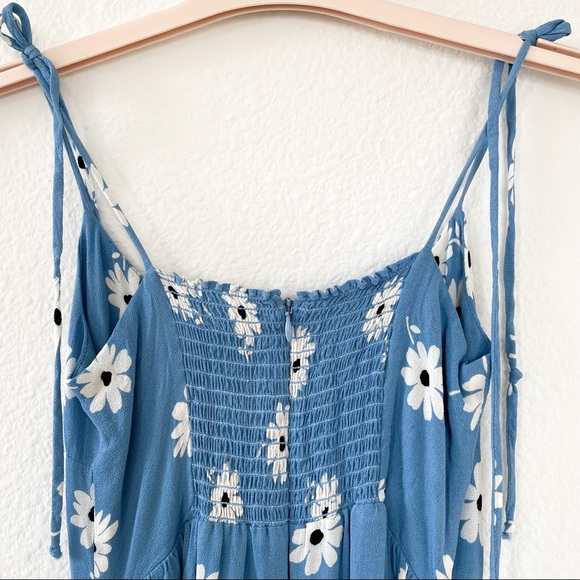 Reformation Blue Juliette Girl Chelsea Daisy Print Dress - Picture 5 of 7